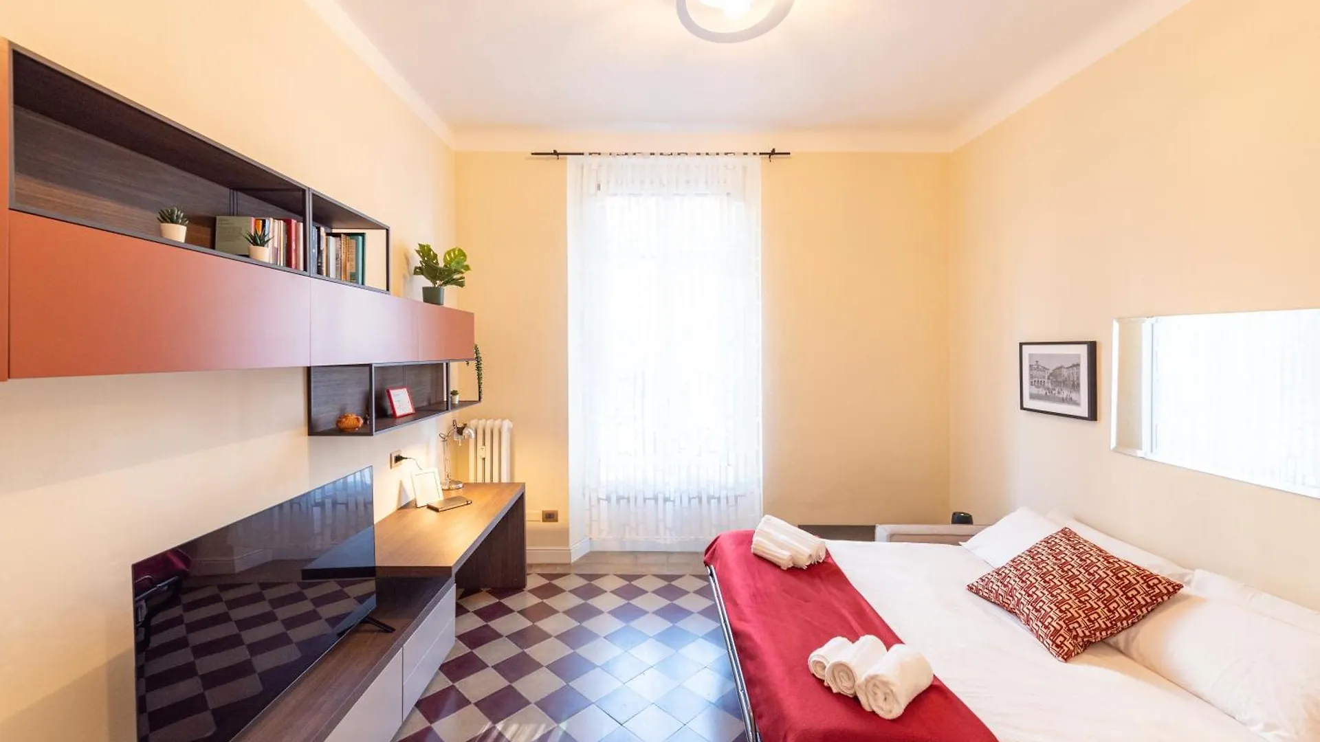 10' Duomo & Central Station Large Apartment Milan